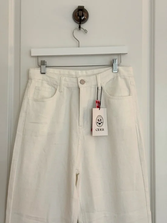 Cider Straight-Leg White High-Rise Jeans - Picture 2 of 7